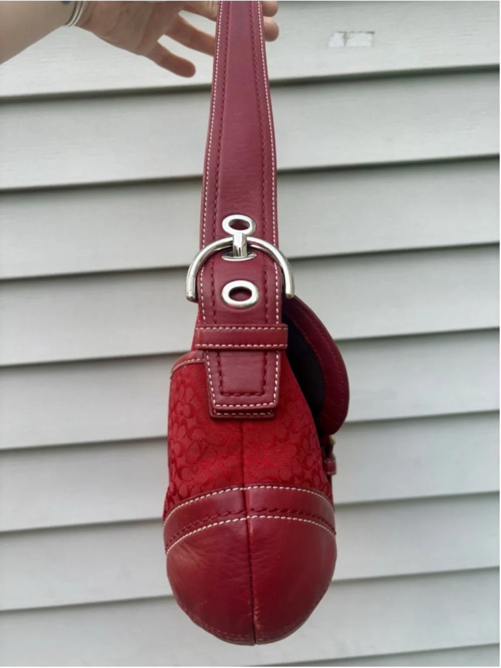 Coach SoHo F10926 Vintage Y2K Cherry Red Signature C Canvas Shoulder Bag Buckle